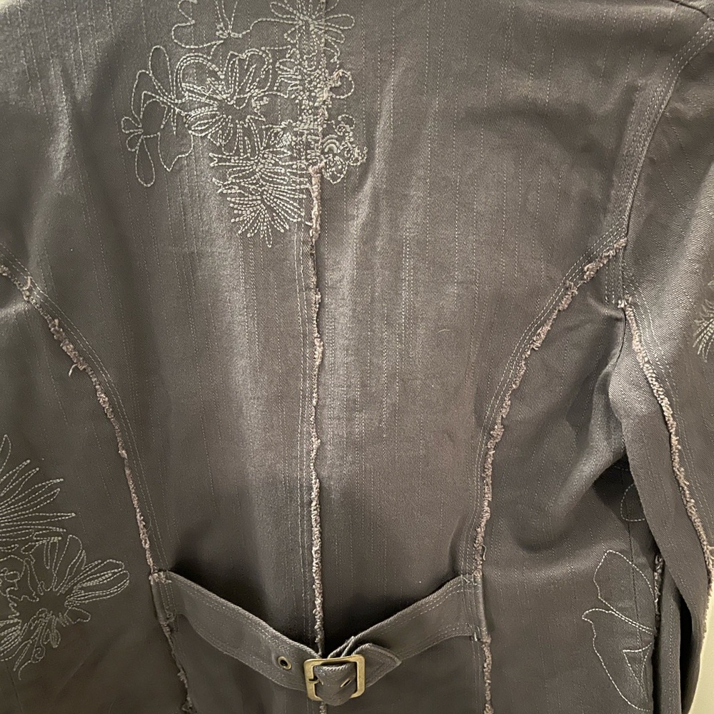 Women’s jacket - Picture 3 of 4